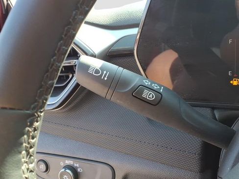 Used 2025 Chevrolet TrailBlazer LT w/ LT Cold Weather Package image 18