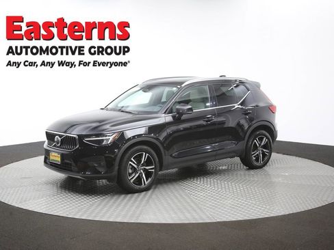 Used 2023 Volvo XC40 B5 Plus AWD/4WD image 57