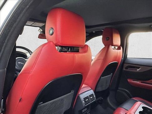 Used 2018 Jaguar F-PACE S image 21