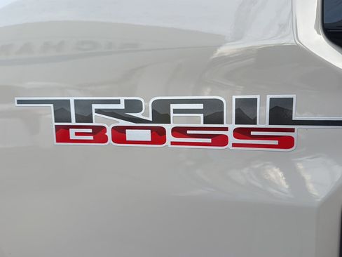 Used 2026 Chevrolet Colorado Trail Boss image 49