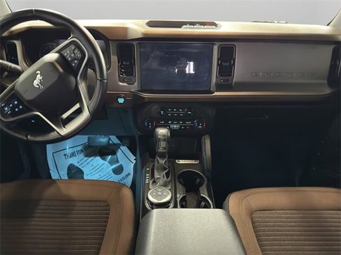 Used 2022 Ford Bronco Outer Banks image 15