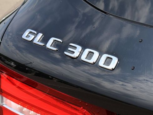 Certified 2019 Mercedes-Benz GLC 300 4MATIC image 8