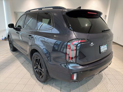 Used 2025 Kia Telluride SX X-Line AWD/4WD image 3