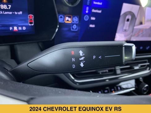 Used 2024 Chevrolet Equinox EV RS AWD/4WD image 7
