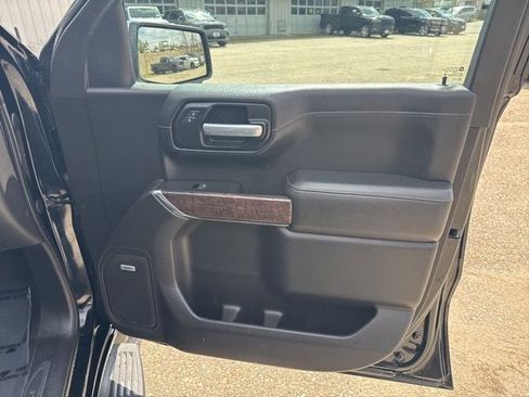 Used 2019 GMC Sierra 1500 Denali w/ Driver Alert Package II AWD/4WD image 14