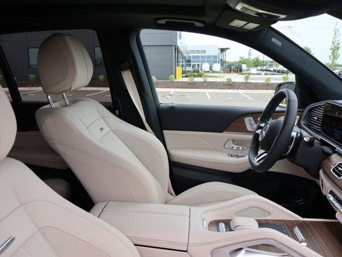New 2026 Mercedes-Benz GLE 63 AMG S image 11