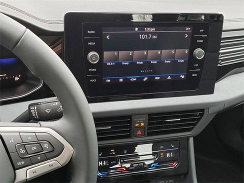 New 2026 Volkswagen Jetta SE image 11