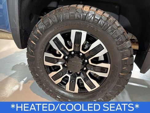 Used 2025 GMC Sierra 3500 Denali Ultimate image 12