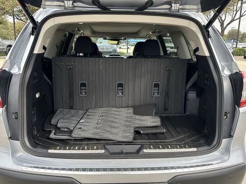 Certified 2025 Subaru Ascent Limited image 13