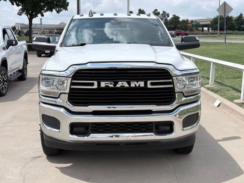 Used 2021 RAM 3500 Big Horn AWD/4WD image 2