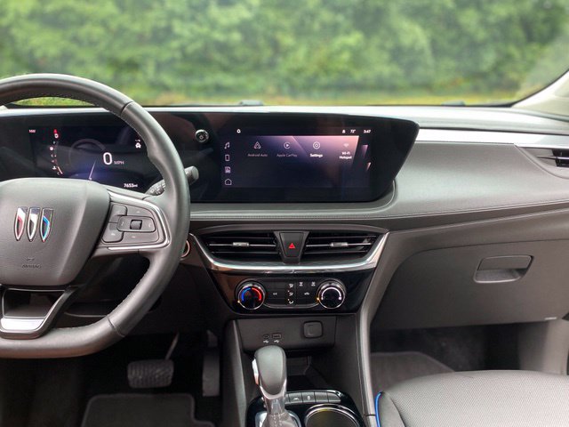 Used 2025 Buick Encore GX Sport Touring FWD image 25