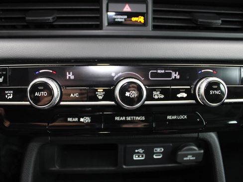 Used 2024 Honda Pilot EX-L image 19