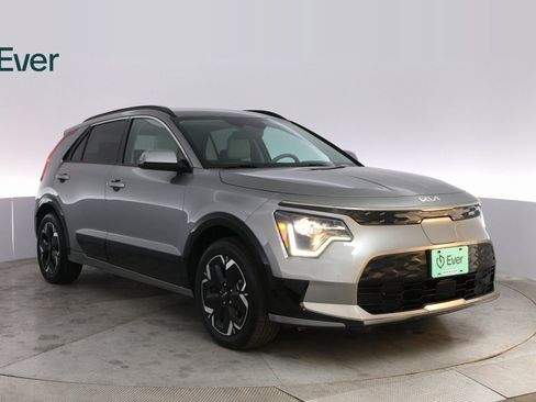 Used 2023 Kia Niro Wind image 4