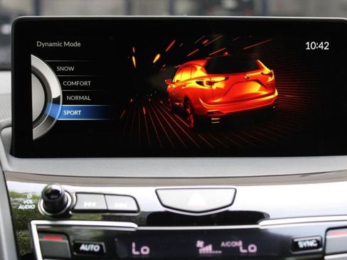 Used 2025 Acura RDX SH-AWD image 26