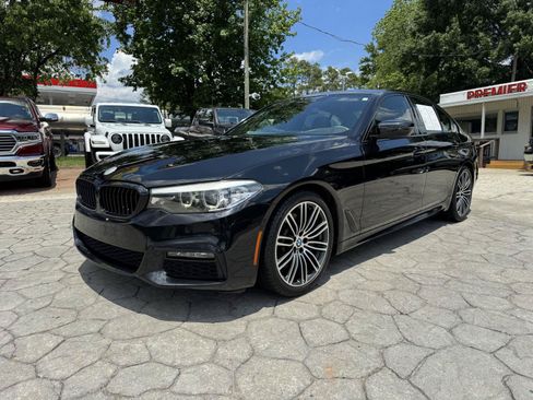 Used 2019 BMW 530i w/ M Sport Package RWD image 9