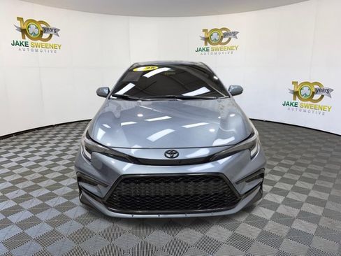 Used 2025 Toyota Corolla SE FWD image 3