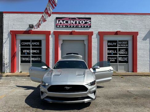 Used 2018 Ford Mustang Coupe RWD image 51