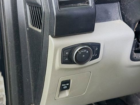 Used 2018 Ford F150 XL w/ Equipment Group 101A Mid image 12