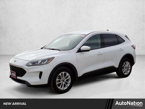 Used 2020 Ford Escape SE image 1