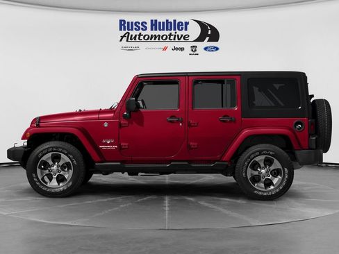 Used 2015 Jeep Wrangler Unlimited Sahara AWD/4WD image 3