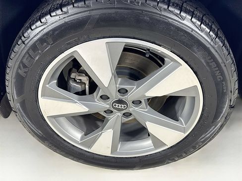 Used 2020 Audi Q5 2.0T Premium AWD/4WD image 41