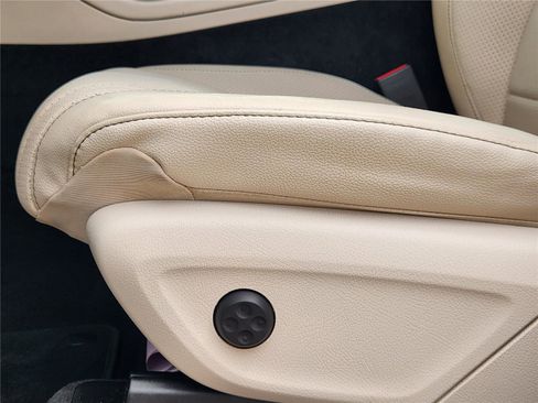 Used 2021 Mercedes-Benz GLE 350 image 19