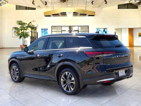 Used 2026 INFINITI QX60 Pure w/ Cargo Package AWD/4WD image 7