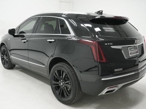 Used 2022 Cadillac XT5 Premium Luxury w/ Technology Package image 6