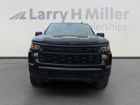 Used 2025 Chevrolet Silverado 1500 Custom Trail Boss w/ Midnight Edition image 8