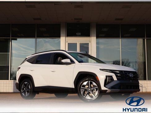 New 2026 Hyundai Tucson SEL image 1