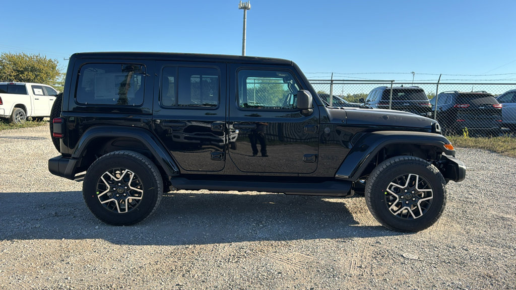 New 2027 Jeep Wrangler Unlimited Sahara AWD/4WD image 8