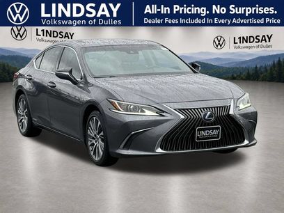Used 2019 Lexus ES 300h w/ Premium Package