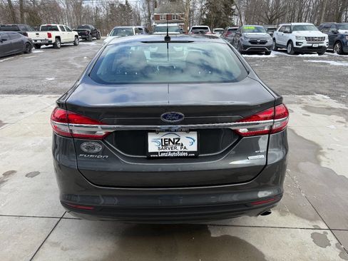 Used 2017 Ford Fusion SE image 7