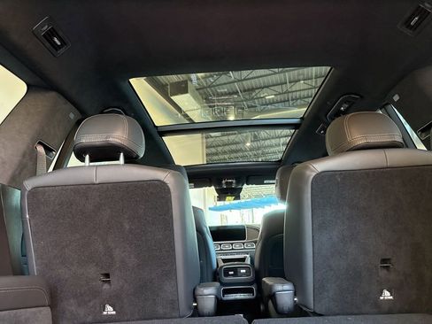 New 2025 Mercedes-Benz GLS 63 AMG 4MATIC image 39