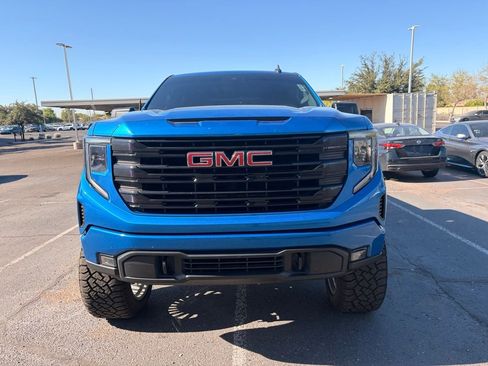 Used 2023 GMC Sierra 1500 Elevation RWD image 3