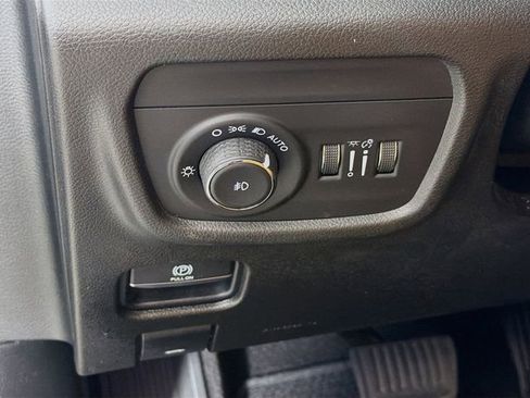 Used 2021 Jeep Grand Cherokee L Summit w/ Advanced Protech Group IV AWD/4WD image 12