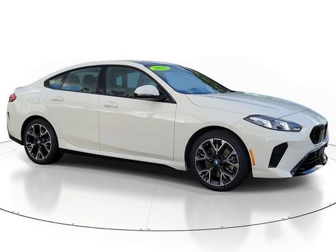 Used 2025 BMW 228i xDrive AWD/4WD image 2