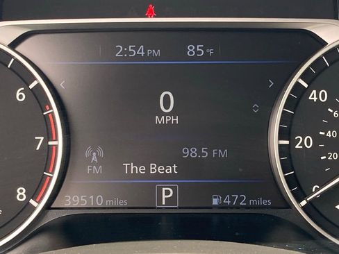 Used 2025 Nissan Altima 2.5 SV FWD image 14