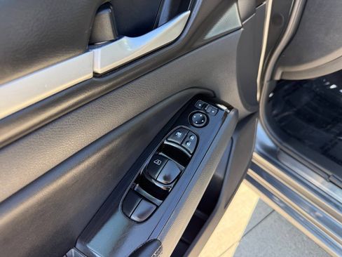 Used 2024 Nissan Altima 2.5 SL AWD/4WD image 28
