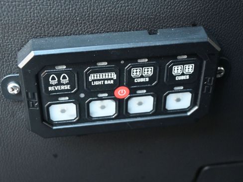 Used 2019 GMC Sierra 3500 Denali w/ Duramax Plus Package image 22