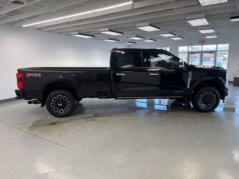 Used 2024 Ford F250 Platinum image 14