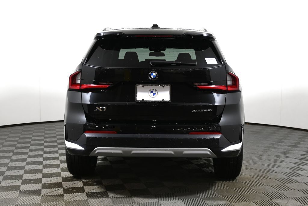Used 2026 BMW X1 xDrive28i w/ Technology Package AWD/4WD image 6