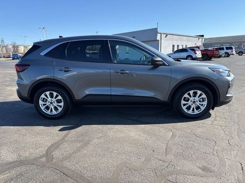 Used 2024 Ford Escape Active w/ Cold Weather Package image 8