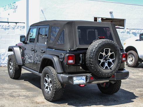Used 2019 Jeep Wrangler Unlimited Rubicon w/ Cold Weather Group AWD/4WD image 9