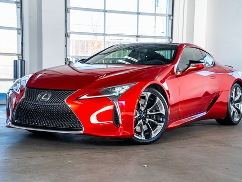 Used 2018 Lexus LC 500 Coupe image 2
