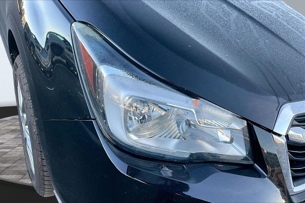 Used 2017 Subaru Forester 2.5i Limited AWD/4WD image 32