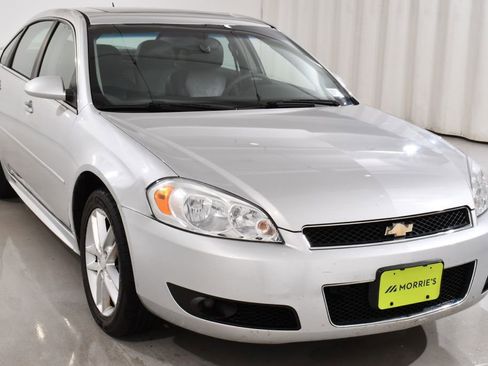 Used 2012 Chevrolet Impala LTZ FWD image 4