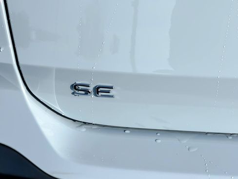 New 2026 Volkswagen Taos SE AWD/4WD image 25