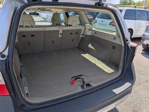 Used 2011 Volvo XC70 3.2 AWD/4WD image 6