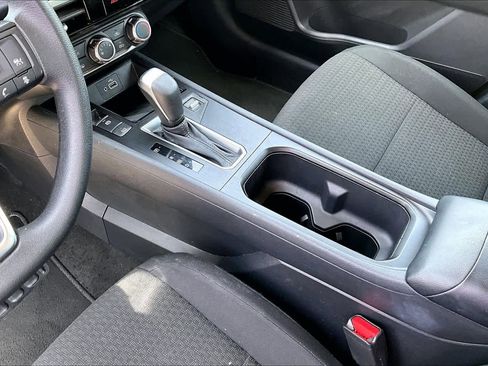 Used 2025 Nissan Kicks S FWD image 15